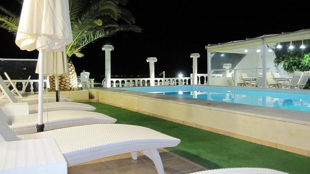 Mistral Apartment ซูวาลา ภายนอก รูปภาพ